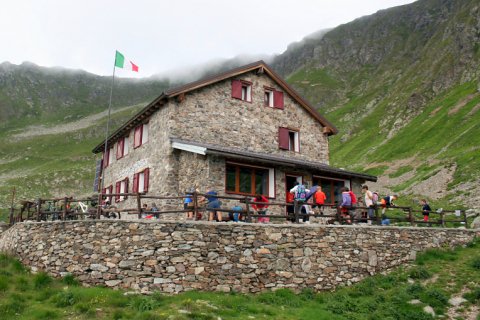 The completed Torsoleto hut